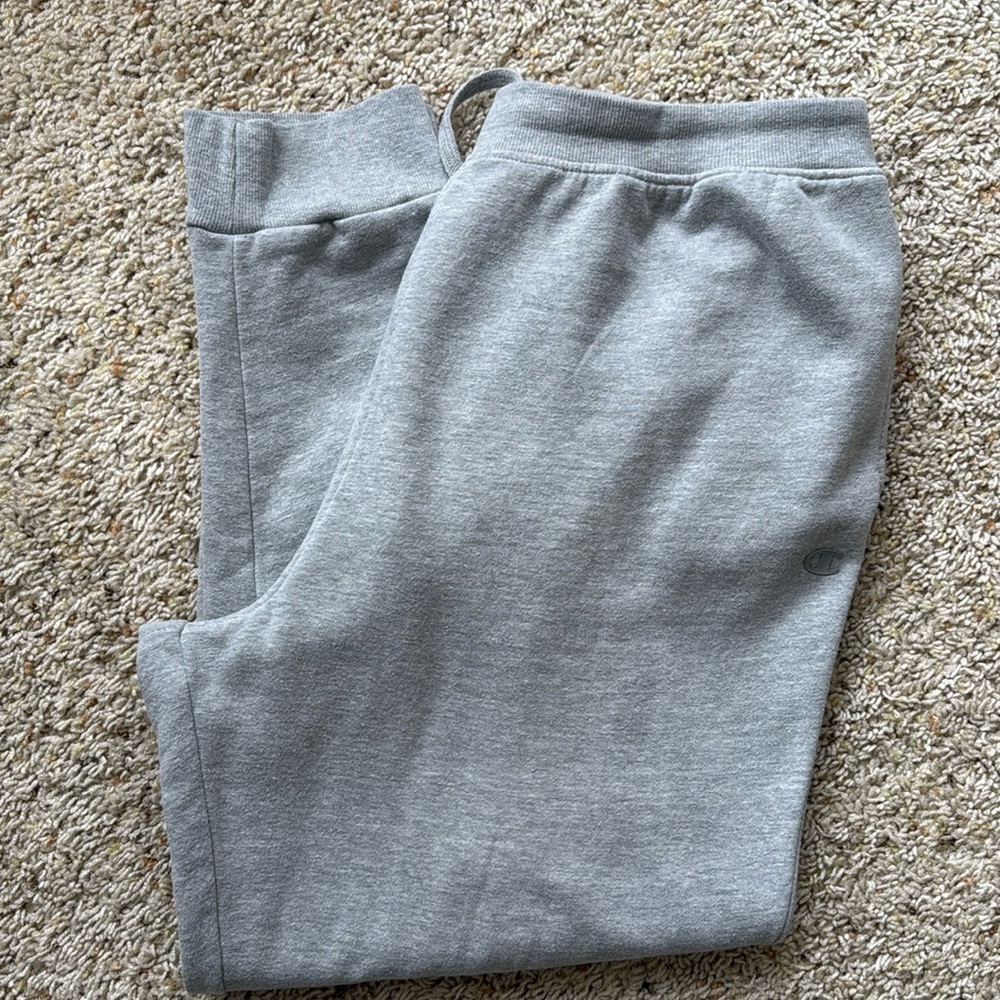 Men’s Champion sweats size 2XL